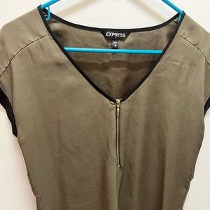 Army green shirt sleeve top